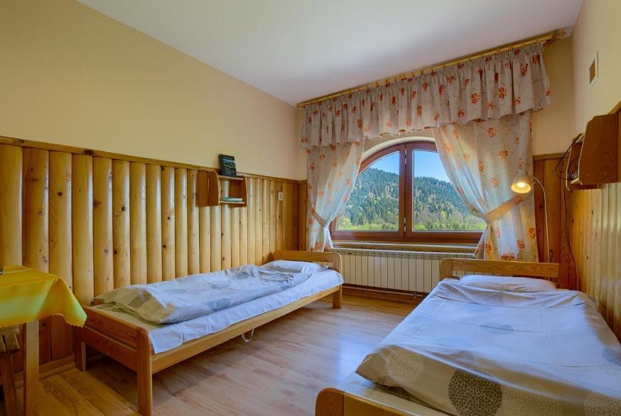 Schronisko Pttk Trzy Korony Bed and Breakfast Sromowce Niżne Εξωτερικό φωτογραφία