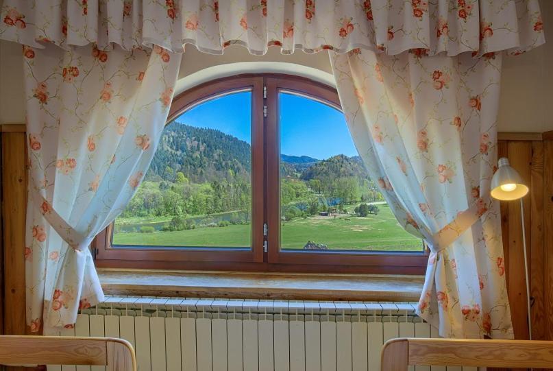 Schronisko Pttk Trzy Korony Bed and Breakfast Sromowce Niżne Εξωτερικό φωτογραφία