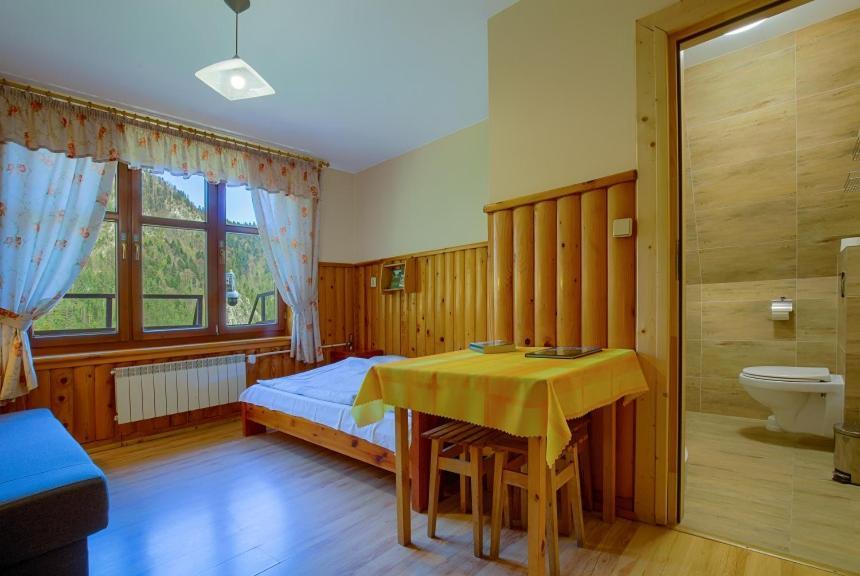 Schronisko Pttk Trzy Korony Bed and Breakfast Sromowce Niżne Εξωτερικό φωτογραφία