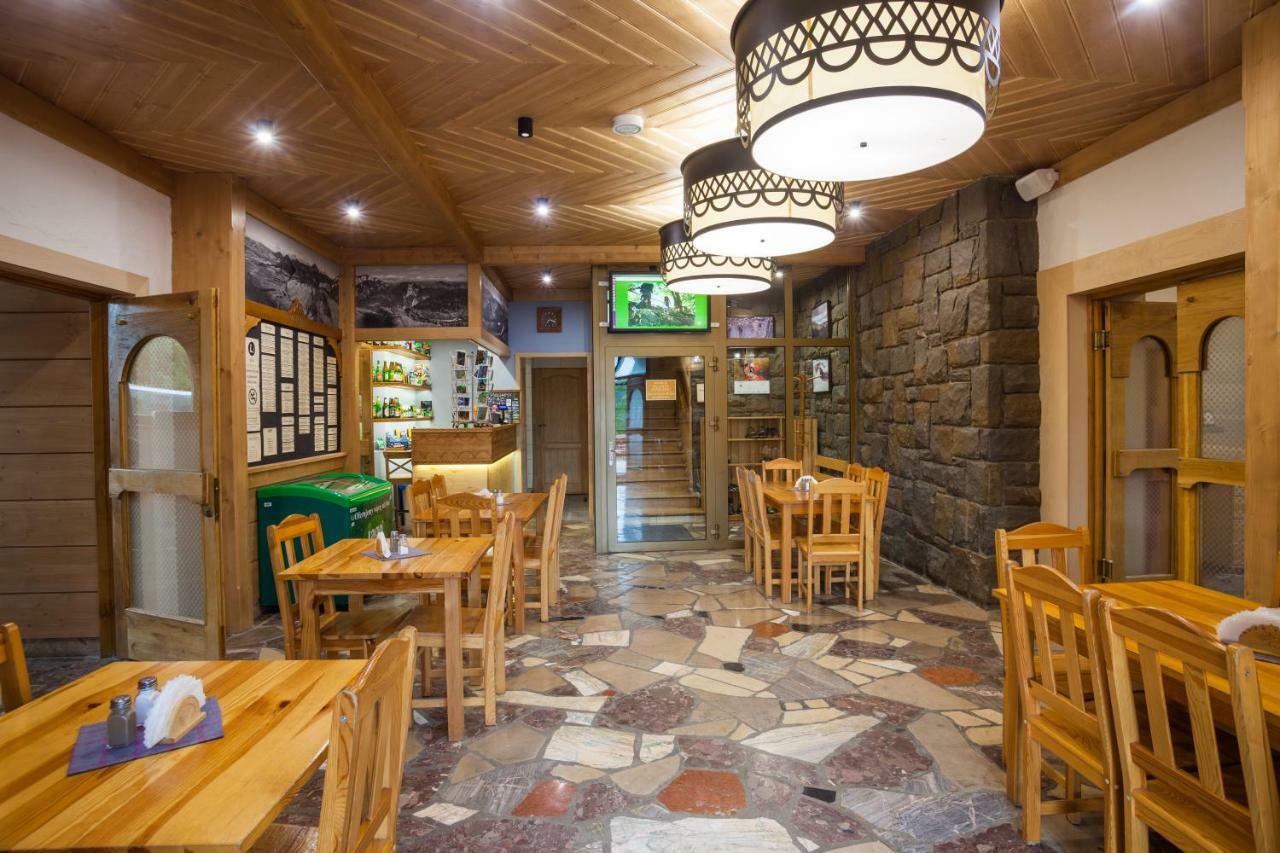 Schronisko Pttk Trzy Korony Bed and Breakfast Sromowce Niżne Εξωτερικό φωτογραφία